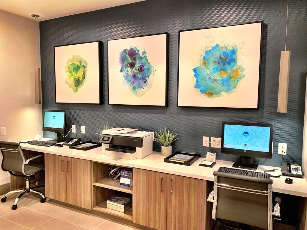 Best Western Premier Hotel At Fisher'S Landing Vancouver Facilities photo